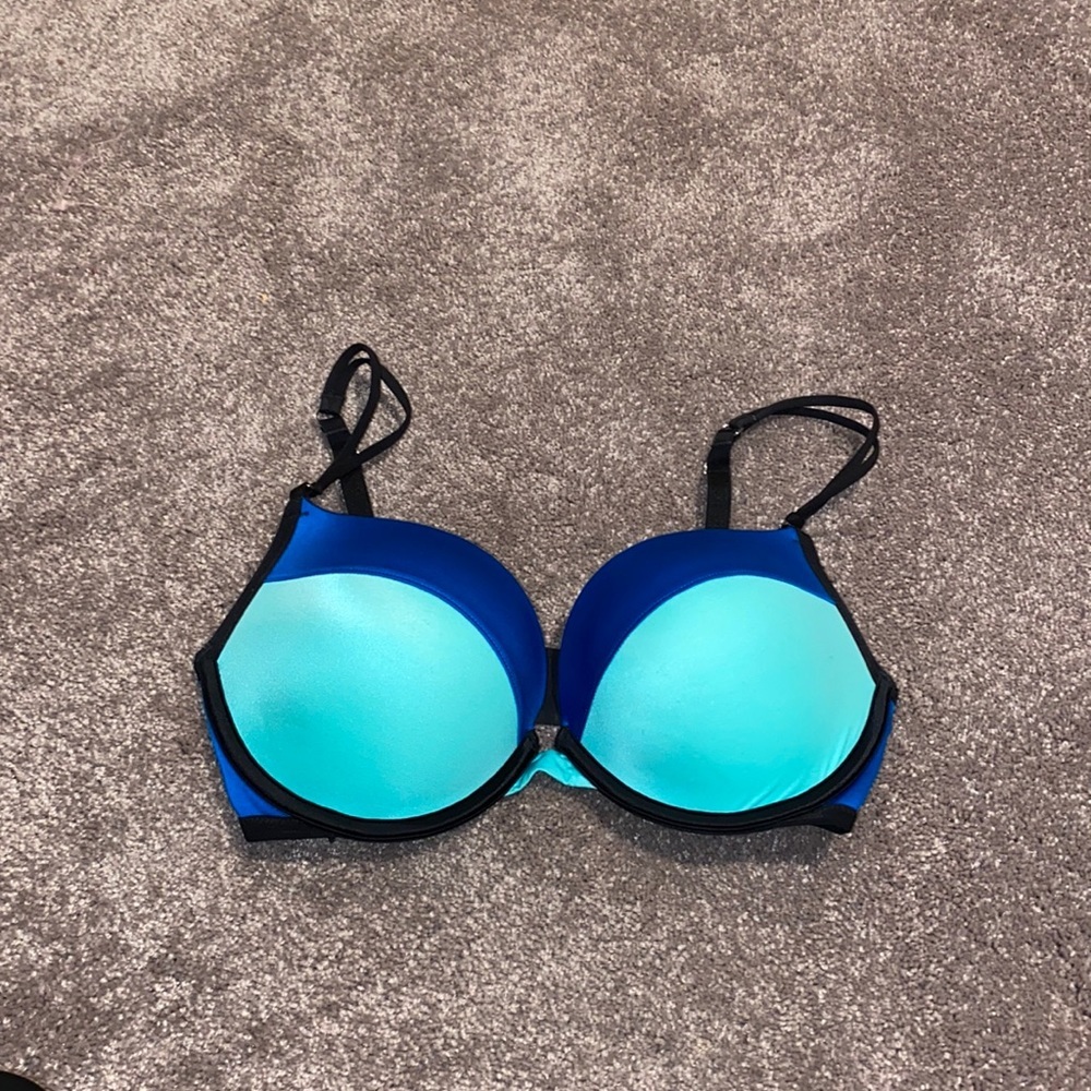 Victoria’s Secret Very Sexy Blue Push-Up Bra Underwire SIZE 32DD